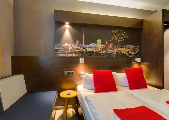 MEININGER HauptbahnhofHostel Berlin